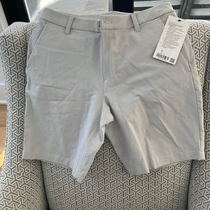 New mens lululemon shorts size 31 in a light grey